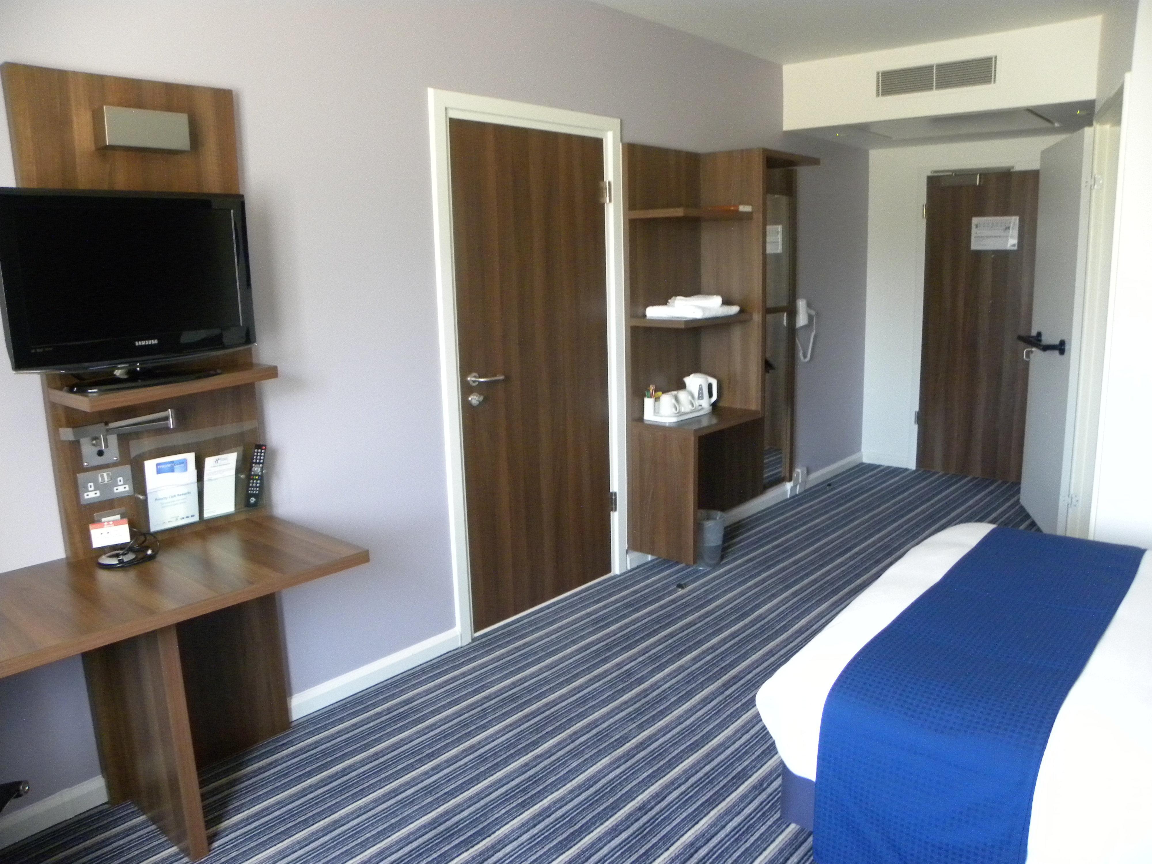 Holiday Inn Express Colchester, An Ihg Hotel Extérieur photo