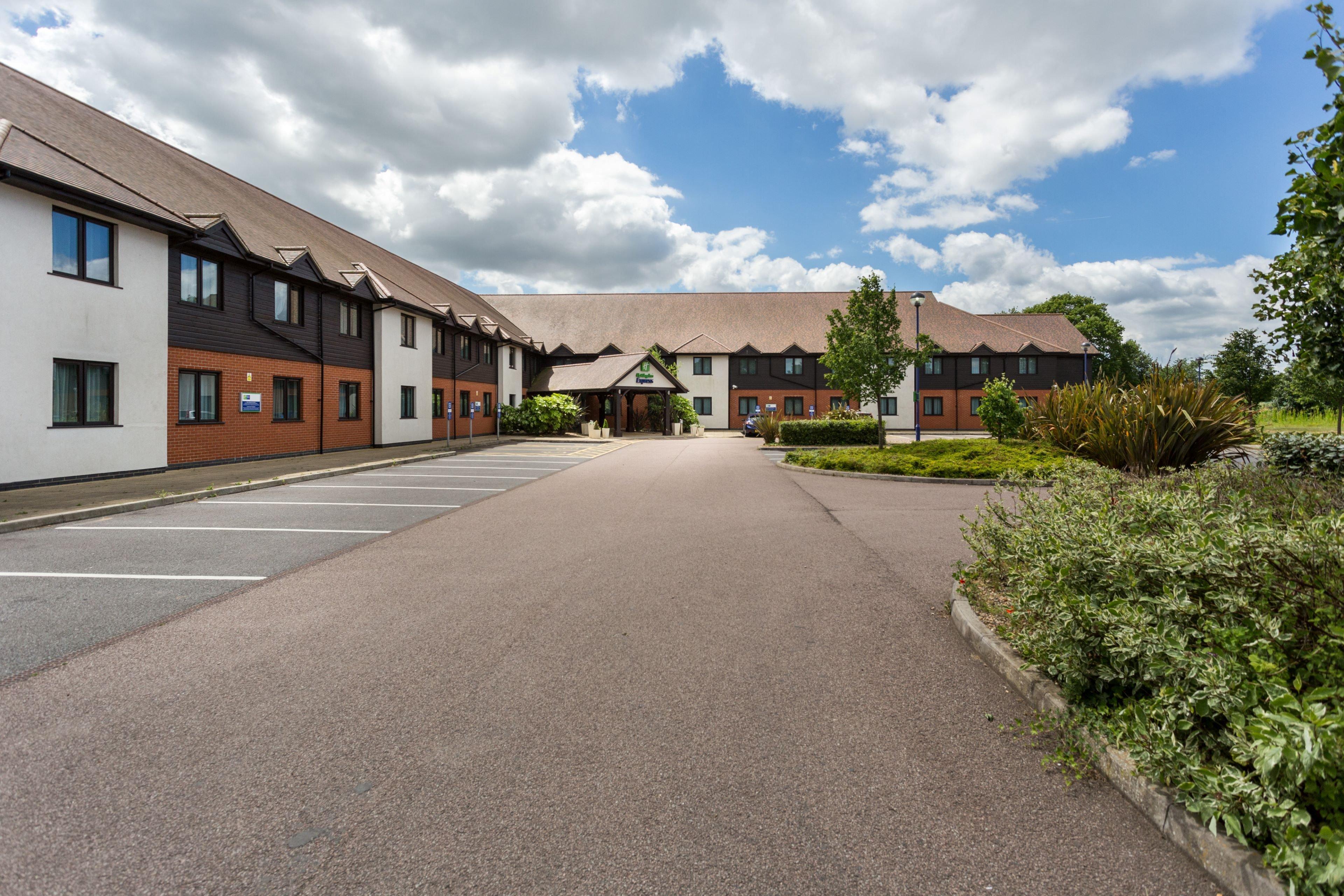 Holiday Inn Express Colchester, An Ihg Hotel Extérieur photo